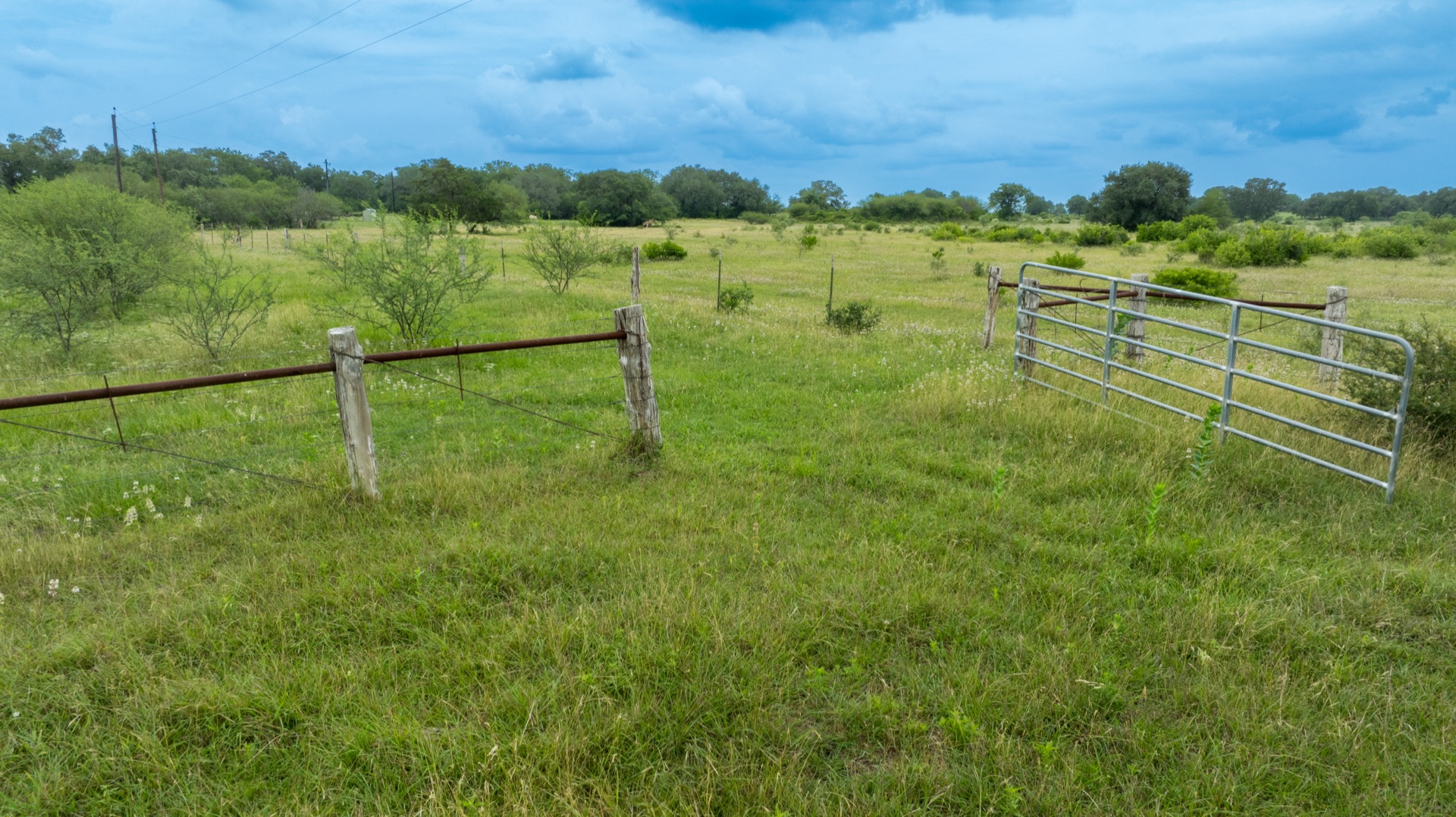 Rancho Chula Vista entry gate - property entrance near Cuero, Texas